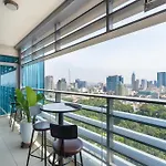 Salute De Sailing Tower - Palace Garden District 1